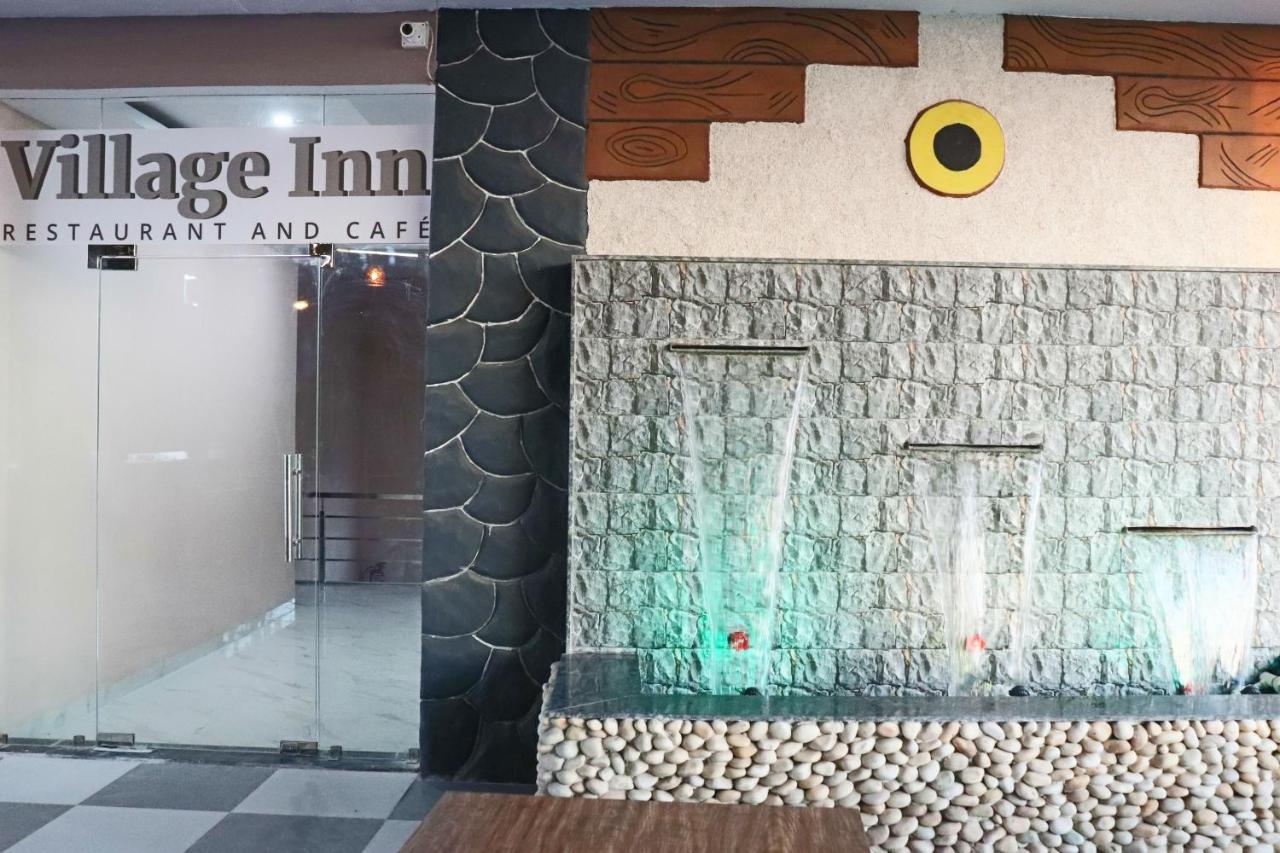 Pat Hotels Индаур Экстерьер фото